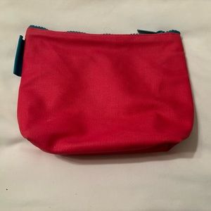 MB Greene Pouch Small in Berry